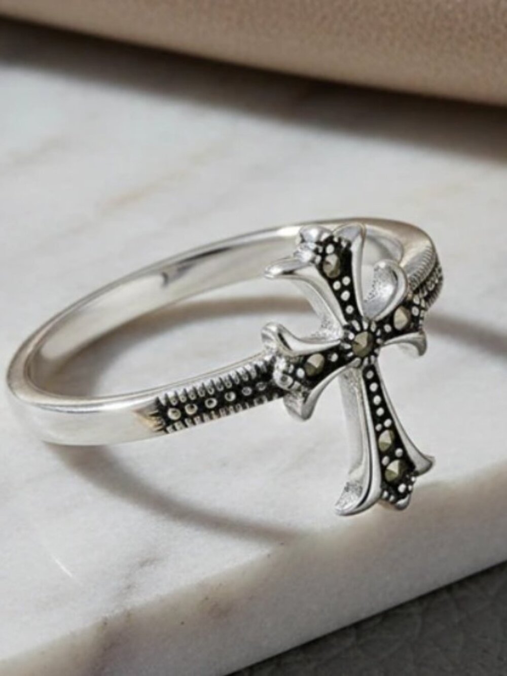 925 STERLING SILVER Dainty Medieval Cross Marcasite Ring - Picture 12 of 16